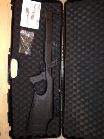 VENDO CARABINA WALTER G22 NEGRA CON VISOR LASER WALTER ORIGINAL, ESTADO IMPECABLE POR 280 €, TAMBIÉN ACEPTO 00