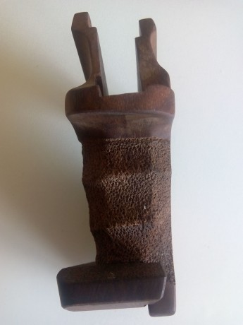 Buenas tardes.

Pongo en venta esta empuñadura que compre para las FAS607 que compre a un compañero del 10