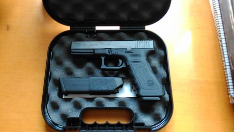 VENDIDA. CERRAR.

Vendo Glock 17 3 gen. 9mm.

Comprada a un compañero.
Como nueva. Tanto estética como 02