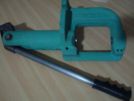  DSC06728.JPG  DSC06729.JPG  DSC06730.JPG 

Prensa RCBS JR3. Practicamente nueva, modelo muy robusto. 02