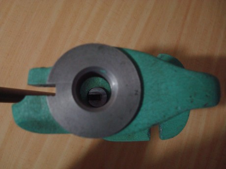  DSC06728.JPG  DSC06729.JPG  DSC06730.JPG 

Prensa RCBS JR3. Practicamente nueva, modelo muy robusto. 00