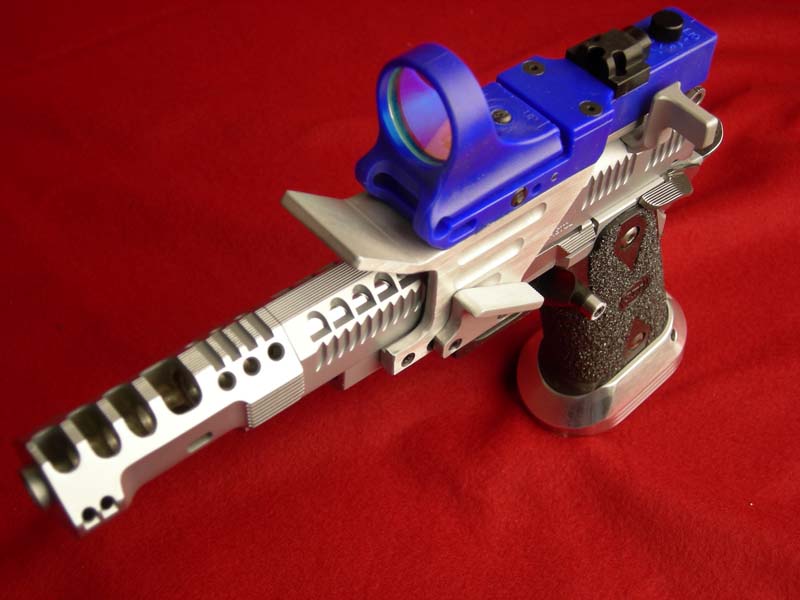Abro este Hilo para que colguemos nuestras armas de IPSC, para que babeemos constantemente y veamos mejoras 80