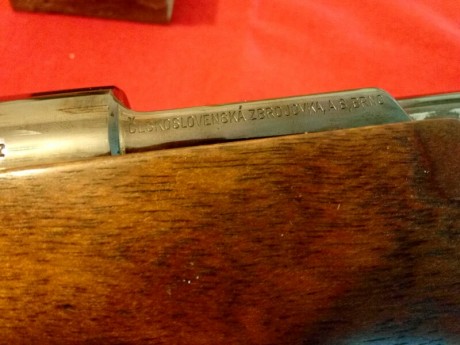 Vendo rifle de cerrojo cal. 9,3x62 Frankonia acción Brno. Nuevo. Terminación artesanal de armero. Gatillo 02