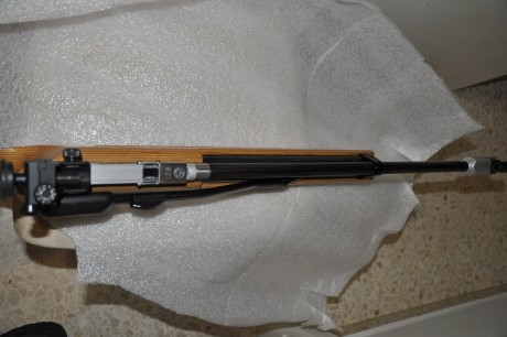 Hola a todos, vendo carabina feinwerkbau modelo 601 en buen estado de funcionamiento. El arma agrupa de 12
