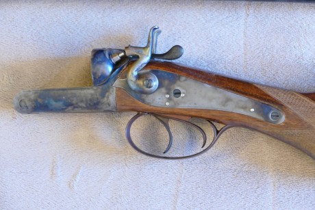 - Vendo Escopeta Zulaica de Perrillos Cal. 12, en buen estado.
- La causa de la venta es por tener una 00