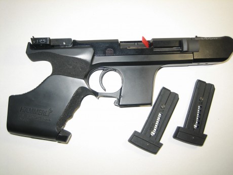 Vendo pistola Hammerlï SP20 RRS .22 con cacha ZURDA o DIESTRA TALLA L.
El arma se encuentra en excelente 11