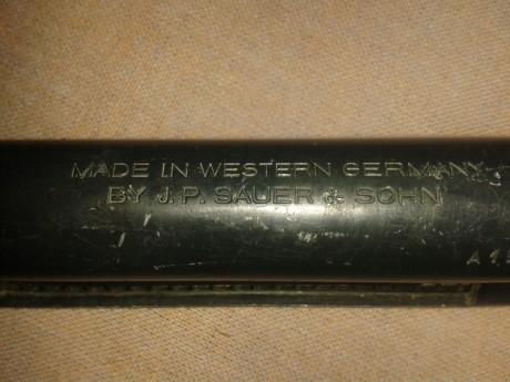 amigo mío más torpe que yo en esto de la informática vende este revolver
Calibre 22 LR
Marca SAUER AND 40