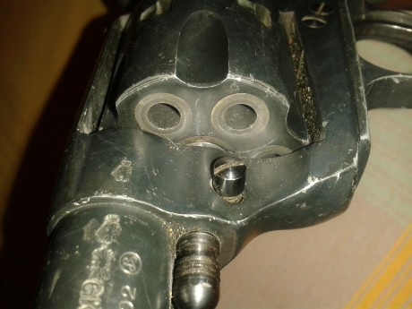 amigo mío más torpe que yo en esto de la informática vende este revolver
Calibre 22 LR
Marca SAUER AND 50
