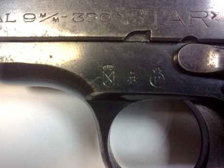 Nuevamente traigo al subforo una pistola STAR de la que desconozco el nombre e historia.

Si me podeis 10