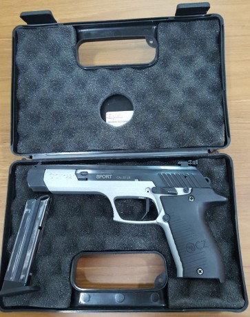 Pistola CZ 122 SPORT 22lr. Cañón de 6 pulgadas, alzas micrométricas independientes de la corredera. En 02