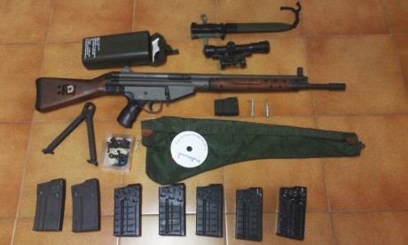 Cambio CETME C cal. .307 (evidentemente) con muchos accesorios

Funda
Bayoneta
Alza óptica Hendsold
Bípode
1 00