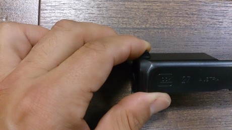 Bueno tras mucho meditarlo saco a la venta mi querida GLOCK 27 calibra .40 S&W, igual tamaño que la 01