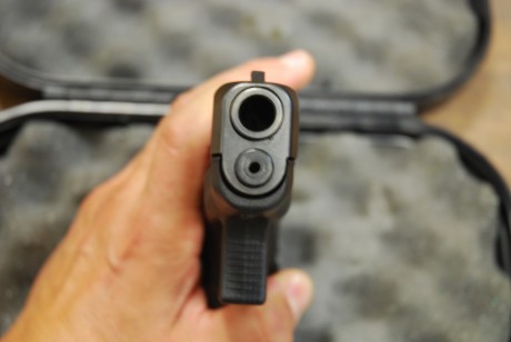 Bueno tras mucho meditarlo saco a la venta mi querida GLOCK 27 calibra .40 S&W, igual tamaño que la 10