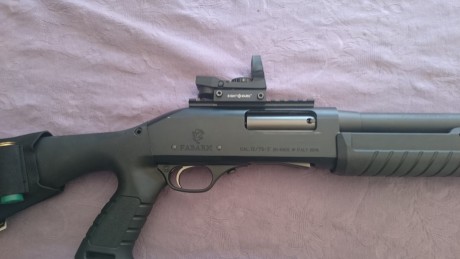 VENDIDA. SE PUEDE CERRAR.
Se vende escopeta corredera Fabarm Sdass Heavy Combat. 
Ha disparado apenas 10