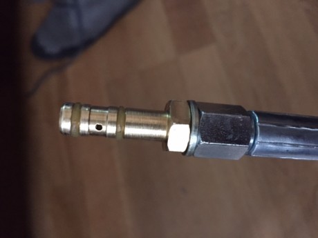 Buenas noches,
recientemente adquiri una hatsan at44 con su correspondiente bomba de la misma marca.
cuando 00