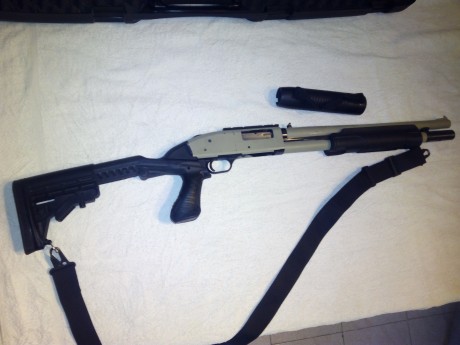 Buenas tardes, pongo a  la venta esta preciosa escopeta Mossberg 500 ATP. La escopeta esta customizada 01