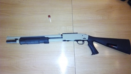 Buenas tardes, pongo a  la venta esta preciosa escopeta Mossberg 500 ATP. La escopeta esta customizada 12