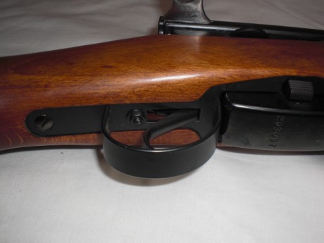 Hola a todos.
Vendo en estado excelente este K31. La correa va incluida así como 25 cartuchos que aún 21