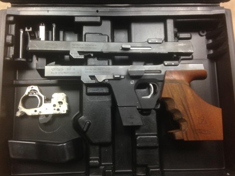 Se vende pistola Walther GSP, del calibre 22 Lr. mas kit del 32 por no usar , se vende con maletin , dos 00