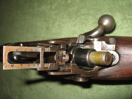 Hola

Vendo un fusil militar Enfield P-17 en 30-06 Fabticado por Winchester,en la parte delantera del 11