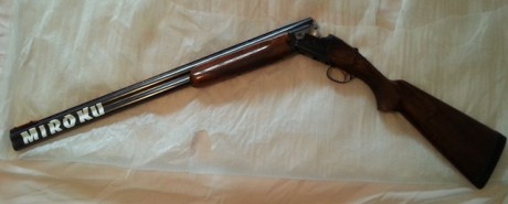 Superpuesta Miroku modelo 3800.
Monogatillo
Selectora
Expulsora
Cañones de 71 cm.
Chokes fijos + y +- 00
