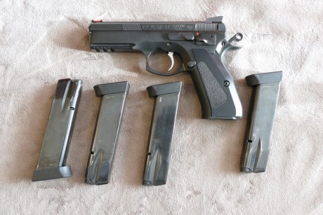 - RETIRADA DE LA VENTA.- CZ SP01 SHADOW Cal. 9 PB, en perfecto estado.
- Guiado en tipo "F"
Lleva 10