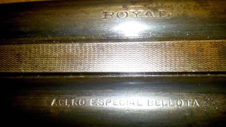 Hola compañeros:
   Me gustaría recabar imformación sobre la escopeta que heredé de mi abuelo y que conservo 22