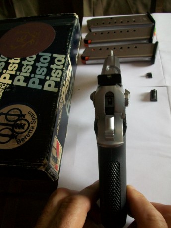En Madrid vendo pistola S&W mod 4506, calibre 45 ACP, con tres cargadores, alza y punto original y 01