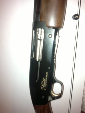 Buenas, me compré esta semiautomática en el 2008 para cazar (fallo mío por ser novato en aquel entonces, 62