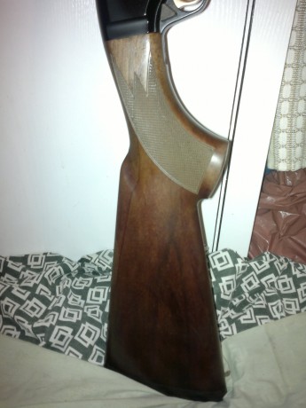 Buenas, me compré esta semiautomática en el 2008 para cazar (fallo mío por ser novato en aquel entonces, 61