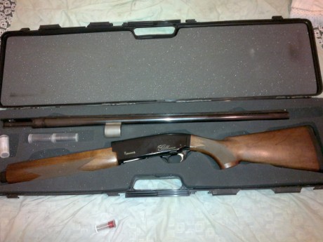 Buenas, me compré esta semiautomática en el 2008 para cazar (fallo mío por ser novato en aquel entonces, 80