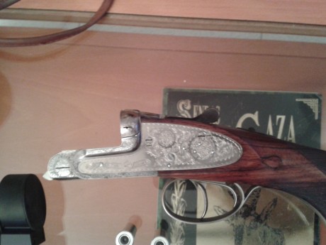 Vendo rifle Express EGO paralelo del 9, 3X74R en muy buen estado de pletinas largas, gatillo articulado, 00