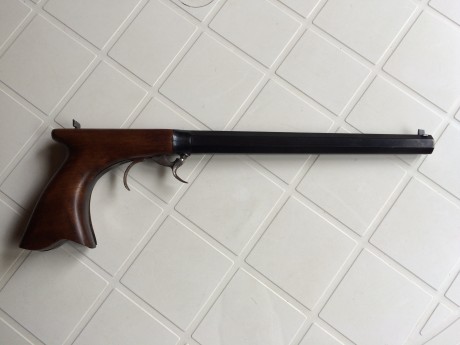 Hola, un compañero de mi club, pone a la venta todas sus armas por dejar la actividad. Entre una de tantas, 00