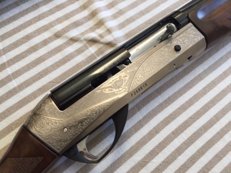 No se ha usado nunca. Está a estrenar. Se vende por no usar. 
Benelli Raffaello Deluxe con cañón Power 01