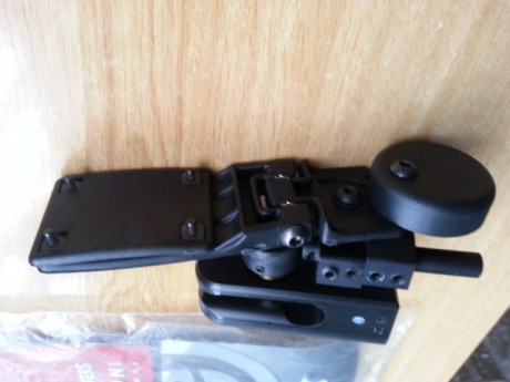 Hola vendo funda SUPERGHOST ULTIMATE de IPSC  para pistola marca CZ. Esta nueva sin estrenar sólo probada 00