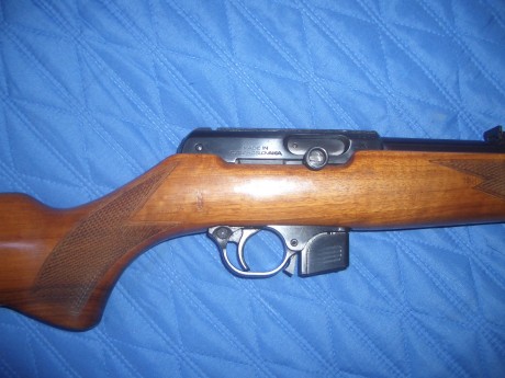 Saludos al foro. Vendo carabina Brno, semiautomática, calibre 22LR. Cañón roscado. Perfecto estado mecánico 02