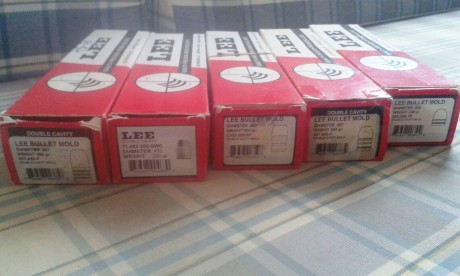Tuequesas para fundición de la marca LEE Usadas en buen estado.

- Molde Doble Cavidad
Diametro 457
Peso 00