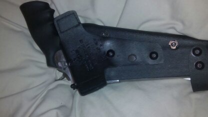 Hola a todos,vendo una funda safariland apta para revolver 686 .  sin uso apenas, se encuentran en gijon,, 01