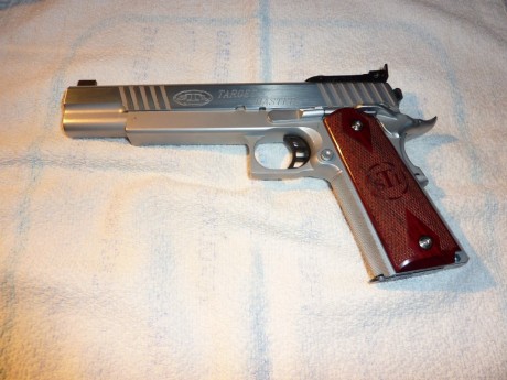  1.jpg Pues eso que vendo una pistola STI de 6", cañón pesado, Cromada, de 9mm Parabellum, muy nueva, 01