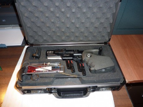 Vendo pistola de Competición Walther modelo SSP del .22, con muy pocos disparos, llevo dos años sin tirar 02