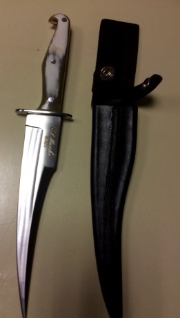 Un cuchillo, aunque no muy visto, de todos conocido, es el Macho Riojano.
Un cuchillo que se usaba tanto 90