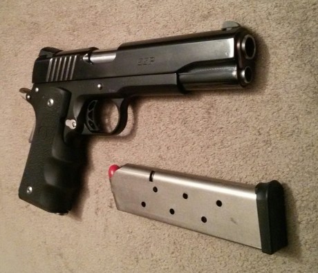   Hola a todos. 

Vendo mi SSP en Madrid. Excelente estado. 
Calibre .45ACP. Monohilera, dos cargadores, 11