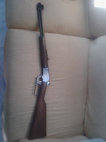 Se vende Marlin 39 tds en buen estado para sus años . Poco usada , el metal sin rayados.Tira 22 lr y 22 00