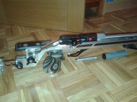 Vendo carabina tiro olimpico con accion  grunig elmiger racer 2  comprada nueva en marzo de 2015 montada 01