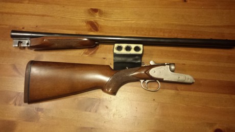 Escopeta yuxtapuesta (paralela), en perfecto estado de uso y conservación, 5 polichokes, monogatillo, 01
