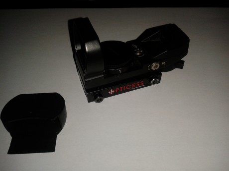 Vendo Visor Holografico opticess con 4 reticulas y 7 posiciones de luz. precio 60€ 02