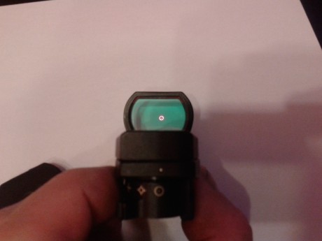 Vendo Visor Holografico opticess con 4 reticulas y 7 posiciones de luz. precio 60€ 00