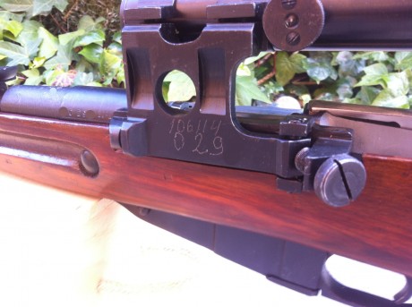 El Mosin-Nagant ..
es un rifle militar accionado por cerrojo, con cargador de cinco proyectiles, que 111