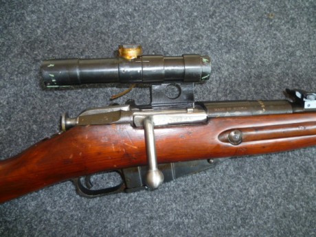 El Mosin-Nagant ..
es un rifle militar accionado por cerrojo, con cargador de cinco proyectiles, que 151
