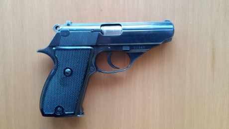 Astra Constable,semiautomatica calibre 9 corto(380) ligera y compacta copia de la walter PPK,fabricada 02